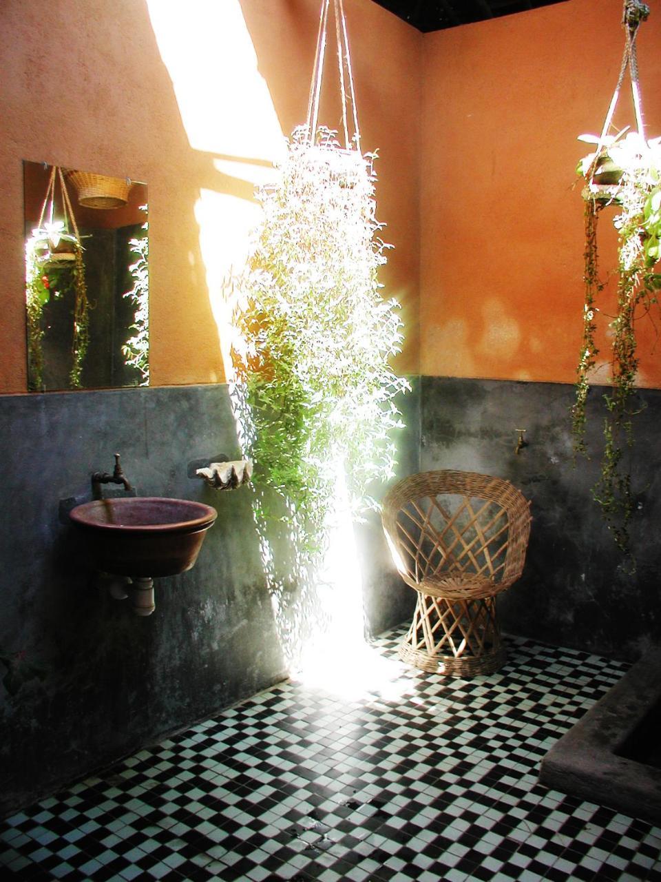 Patio Dos Quintalinhos - Casa Di Gabriele Bed and Breakfast Ilha de Mocambique Εξωτερικό φωτογραφία