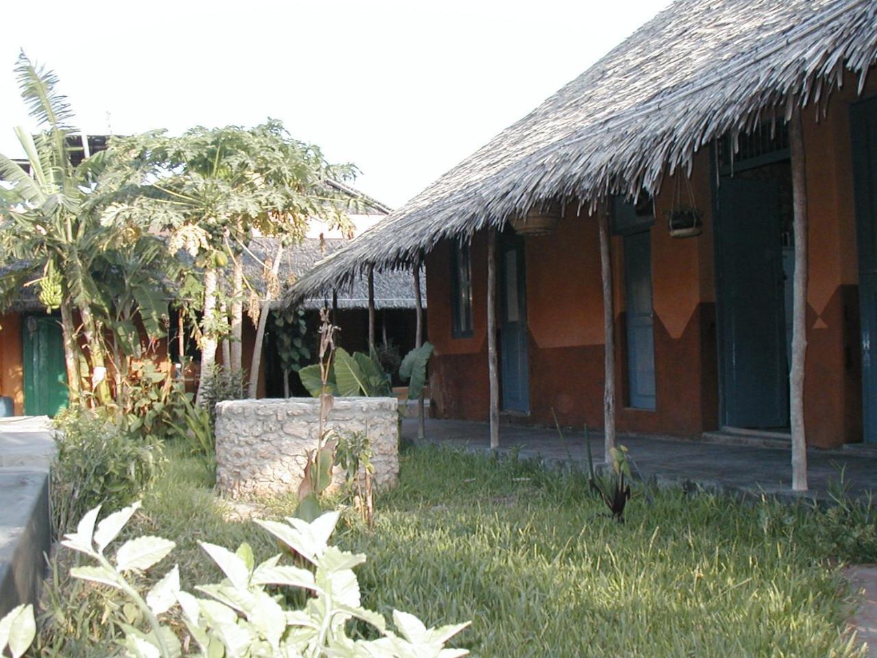 Patio Dos Quintalinhos - Casa Di Gabriele Bed and Breakfast Ilha de Mocambique Εξωτερικό φωτογραφία